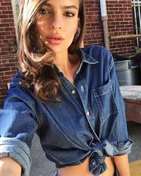 Emily Ratajkowski taking a selfie