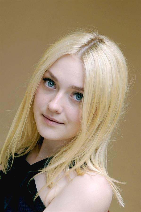 Dakota Fanning Portraits at the Venice Film Festival - Sept 1 2013 