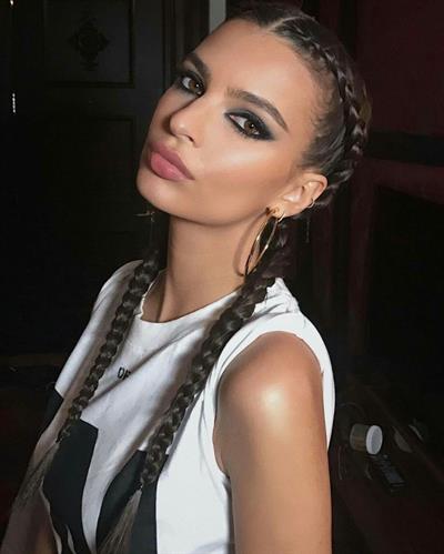 Emily Ratajkowski Pictures Emily Ratajkowski