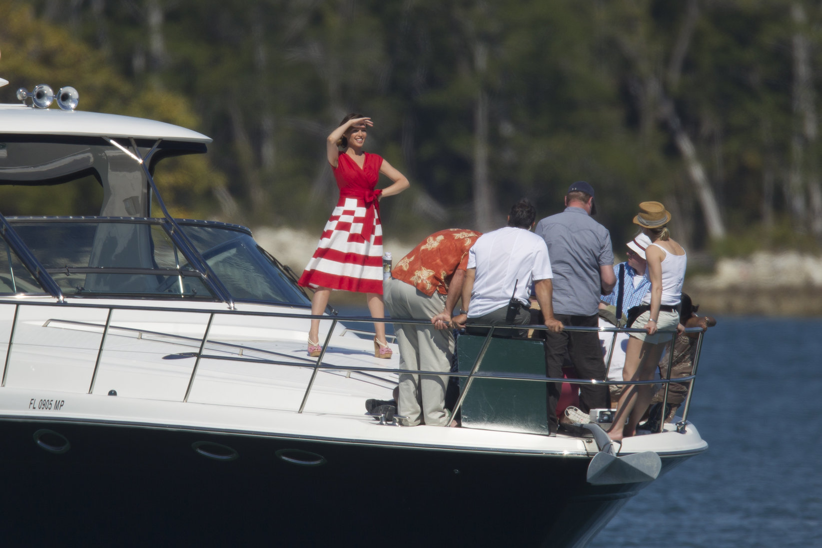 Dannii Minogue swimsuit photoshoot candids in Miami in January, 2011