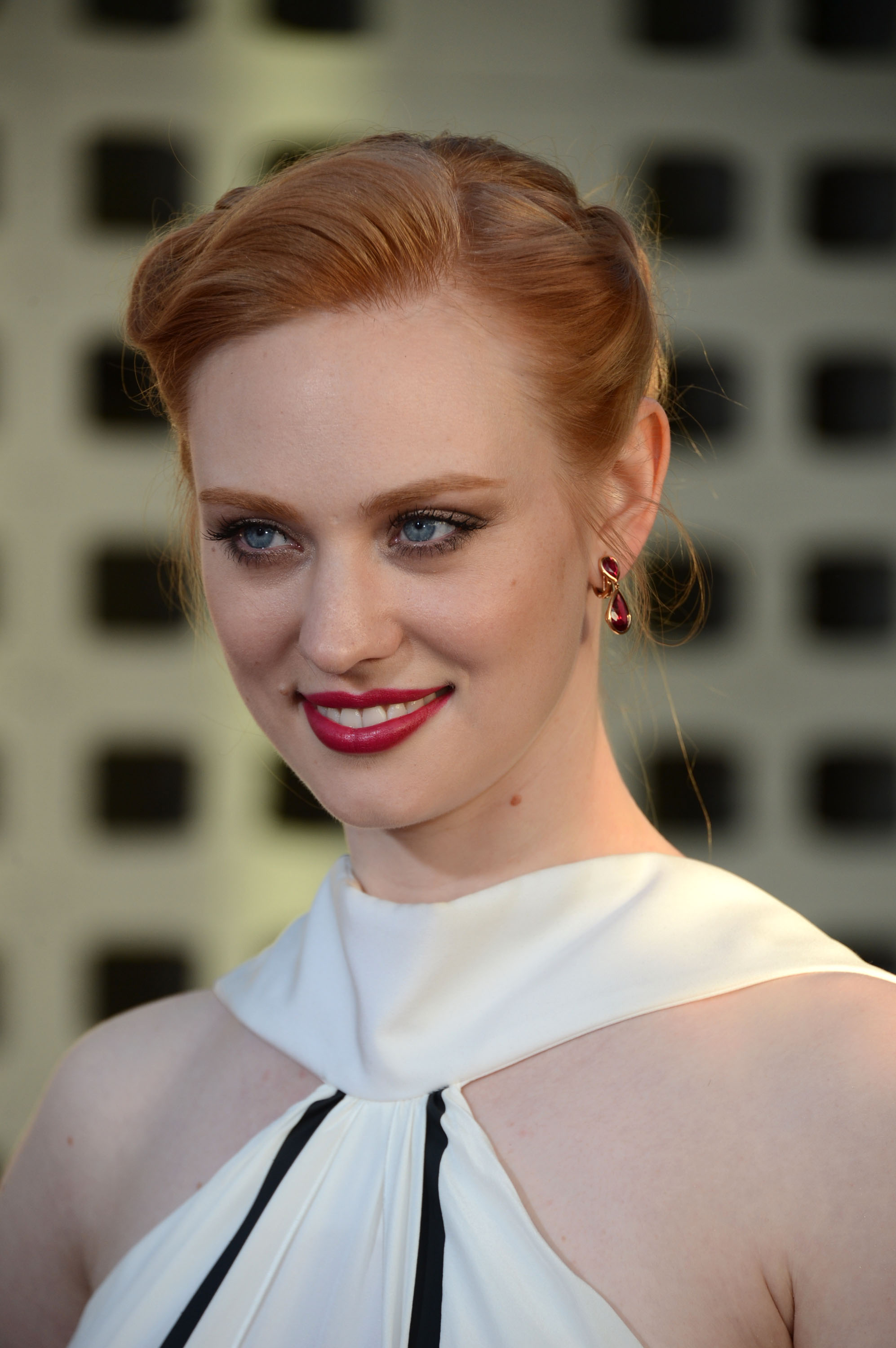 Deborah Ann Woll Pictures Deborah Ann Woll - True Blood Season 5 premiere in Los Angeles (May 30, 2012)