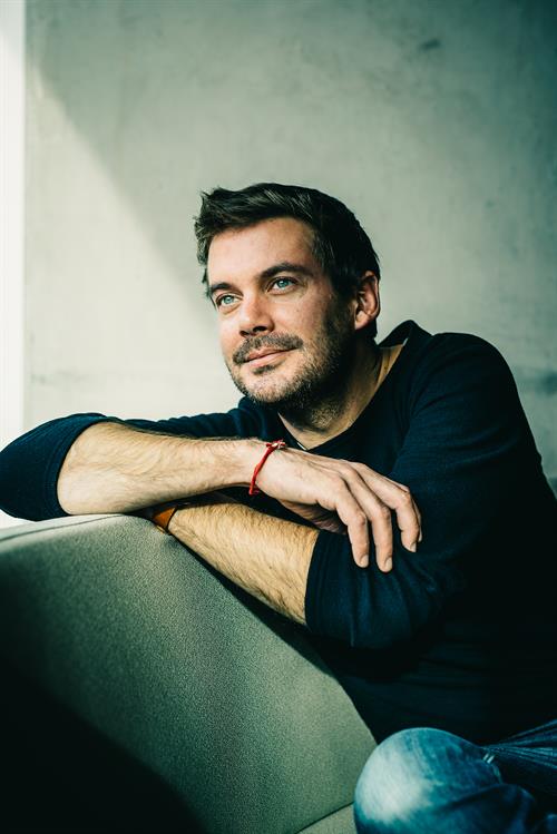 Ruben Nicolai Pictures Ruben Nicolai is a famous Dutch comedian and tv host.