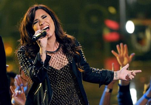 Demi Lovato VH1 Divas 2012 in Los Angeles 12/16/12 