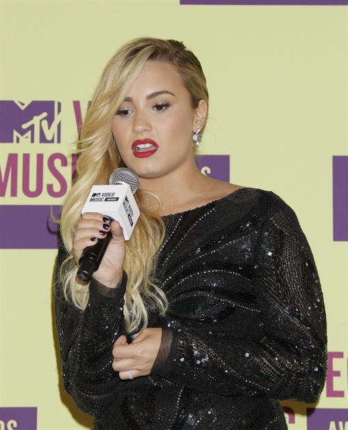 Demi Lovato - MTV Video Music Awards in Los Angeles - September 6, 2012