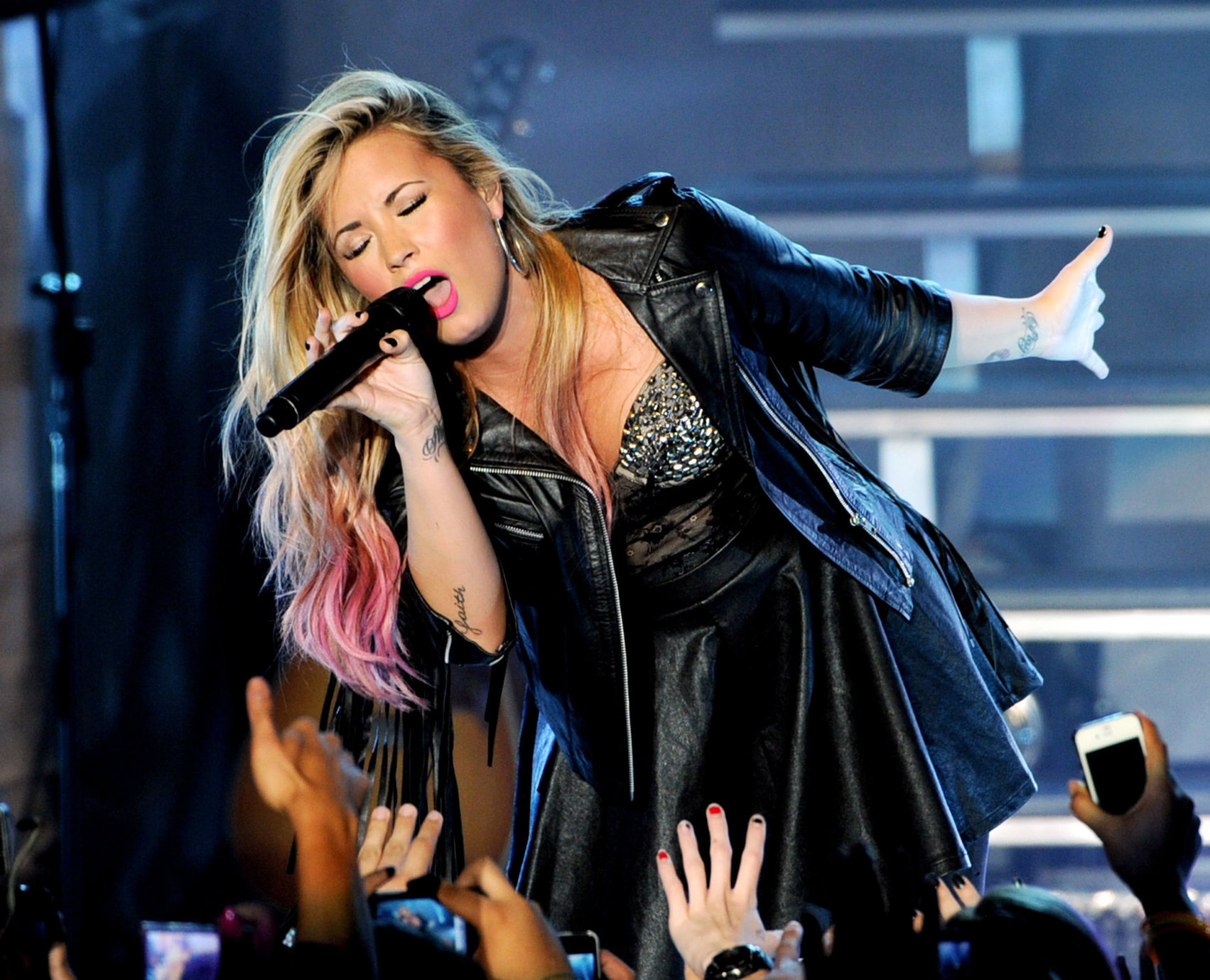 Demi Lovato - Performs LIVE at the Greek Theatre in Los Angeles (18 Jul 2012)