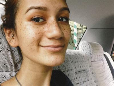 Jenah Yamamoto taking a selfie