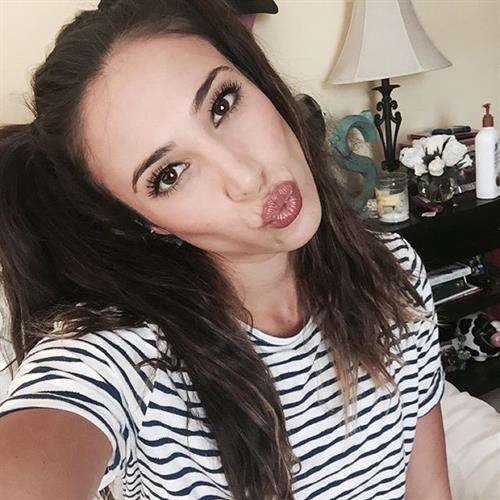 Sierra Dallas taking a selfie