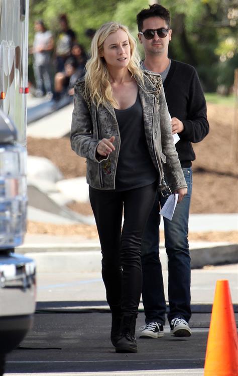 Diane Kruger Pictures Diane Kruger On the set of her new Movie 'The Bridge' in Los Angeles on April 16, 2013