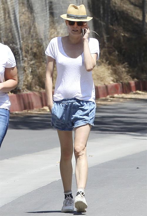Diane Kruger Taking a Sunday stroll in Hollywood 11.08.13 