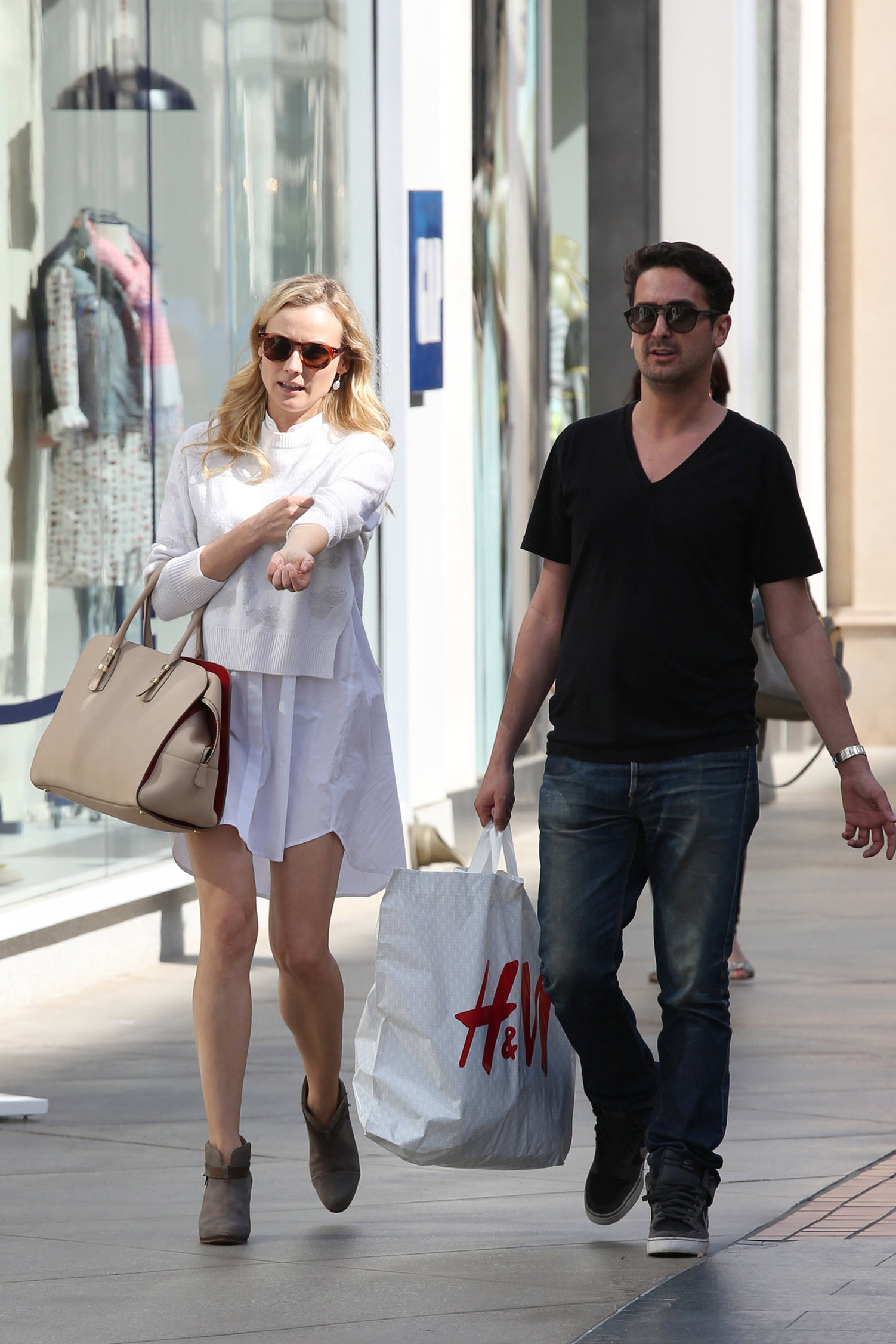Diane Kruger Out for some shopping at a Westfield Mall in LA on April 3, 2013