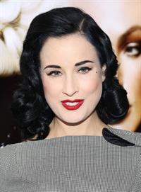 Dita Von Teese International Beauty Show (April 14, 2013) 