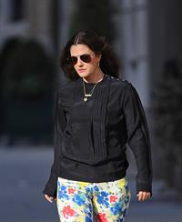 Drew Barrymore in cute leggings in New York City (21.03.2013) 