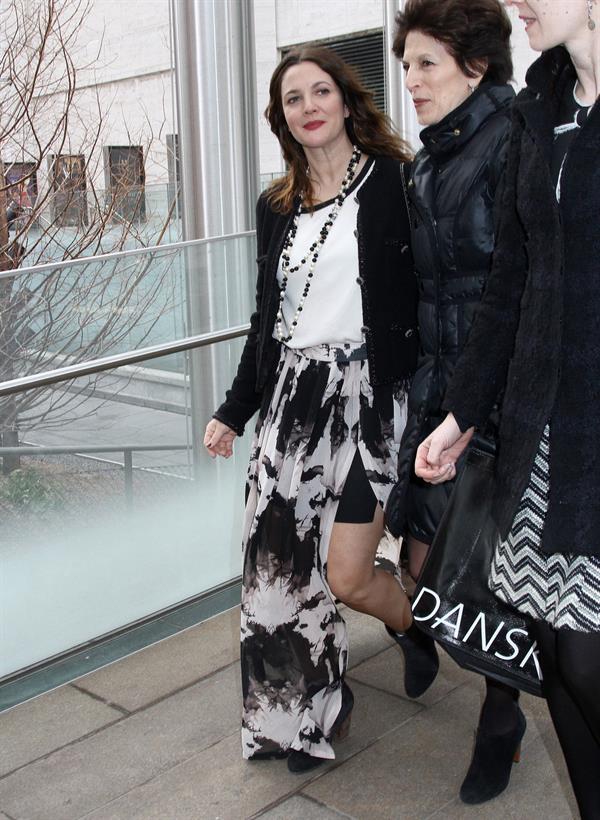 Drew Barrymore - Arrives at the New York City Ballet's Annual Luncheon Benefit (07.02.2013) 