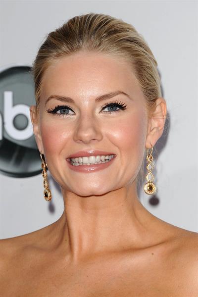 Elisha Cuthbert attending the 2012 American Music Awards in Los Angeles Nov 18, 2012 