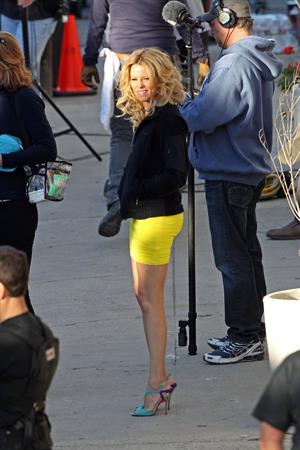 Elizabeth Banks on the set of 'Walk Of Shame' in Los Angeles 1/16/13 