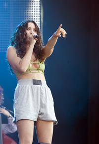 Eliza Doolittle - Olympic Torch Relay Coca-Cola Concert in London (July 26, 2012)