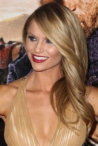 Ellen Hollman ''Spartacus War of the Damned'' Los Angeles Premiere (January 22, 2013) 