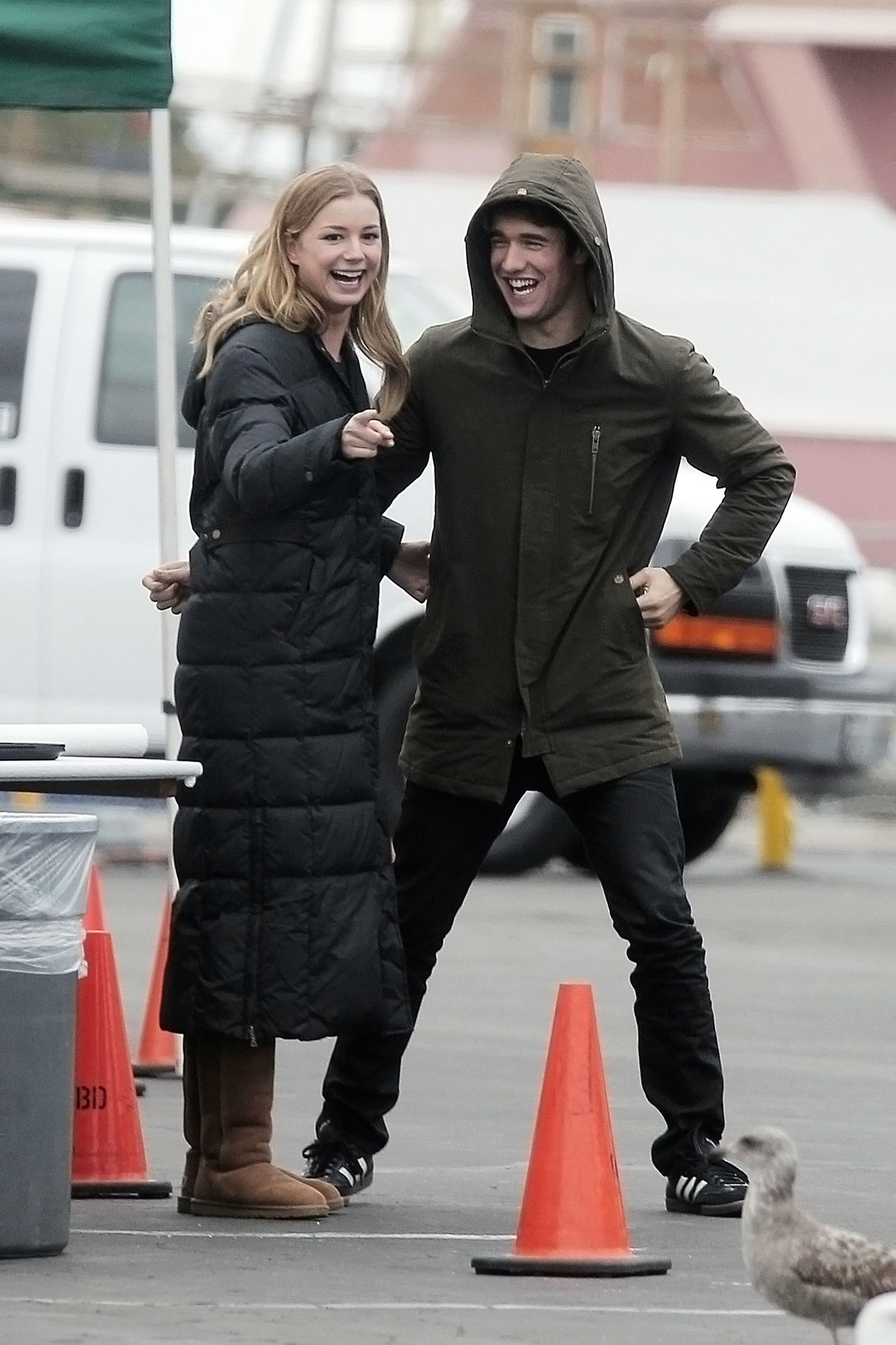 Emily VanCamp - On the Set of Revenge in Los Angeles (07.02.2013) 