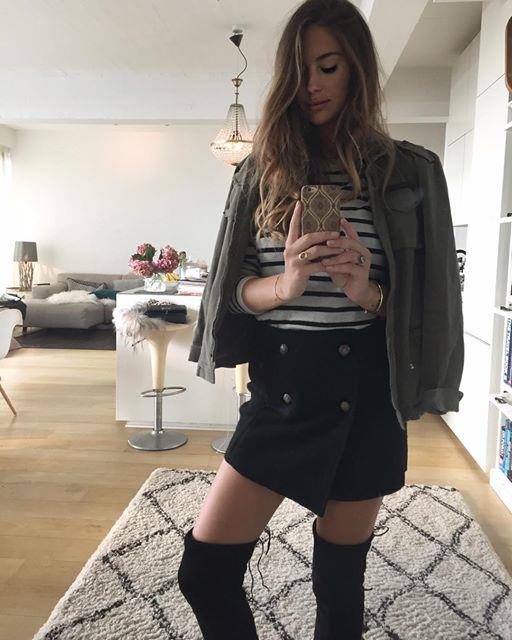 Mathilde Gøhler taking a selfie