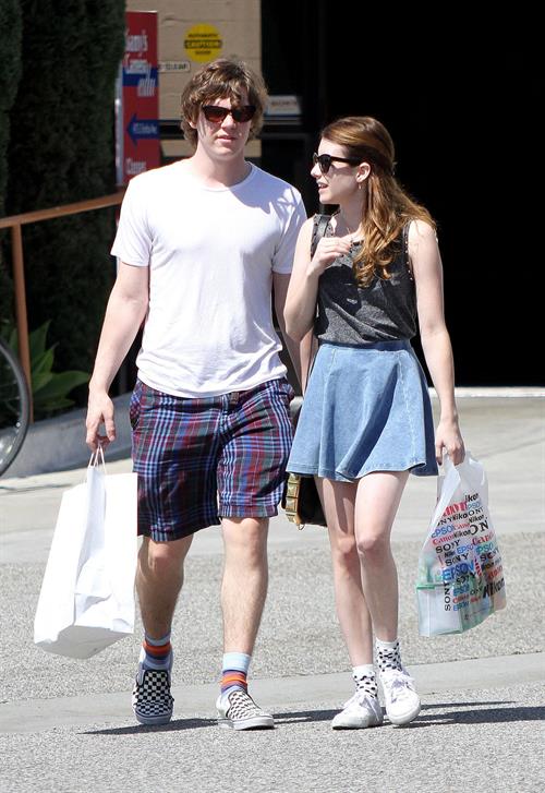 Emma Roberts - Spotted shopping at Samy's in Los Angeles (30.03.2013) 