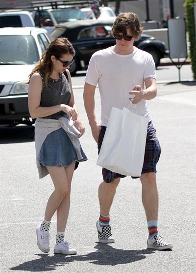 Emma Roberts - Spotted shopping at Samy's in Los Angeles (30.03.2013) 