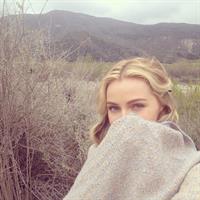 Valentina Zelyaeva taking a selfie