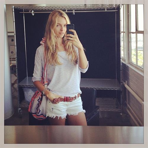 Valentina Zelyaeva taking a selfie