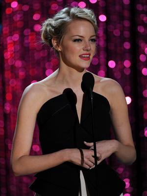 Emma Stone - MTV Movie Awards at Universal Studios, Arrivals - June 3, 2012