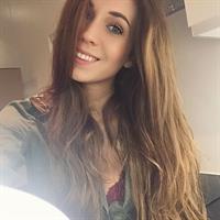 Talisa Loup taking a selfie