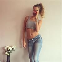 Talisa Loup taking a selfie