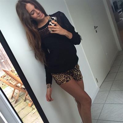 Talisa Loup taking a selfie