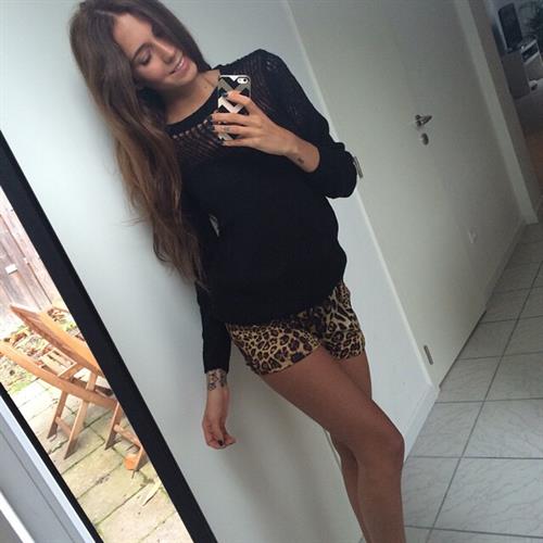 Talisa Loup taking a selfie