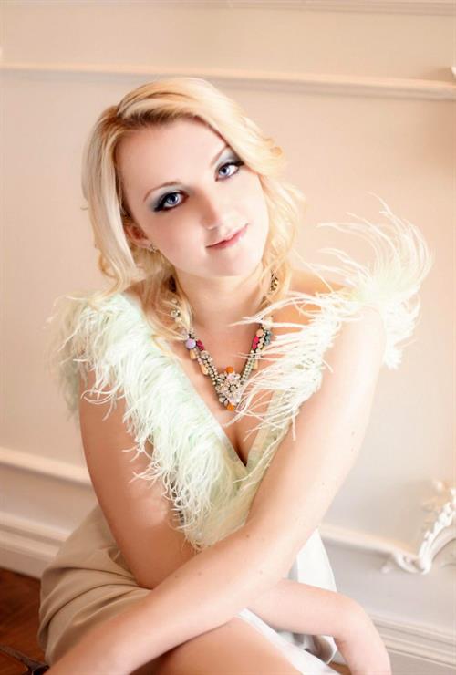 Evanna Lynch Just Jared Photoshoot - Bagatelle, LA - May 2012 