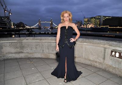Gillian Anderson Relais & Chateau's 'Diner des Grands Chefs London (April 22, 2013) 