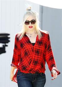 Gwen Stefani in Malibu 10/19/13  