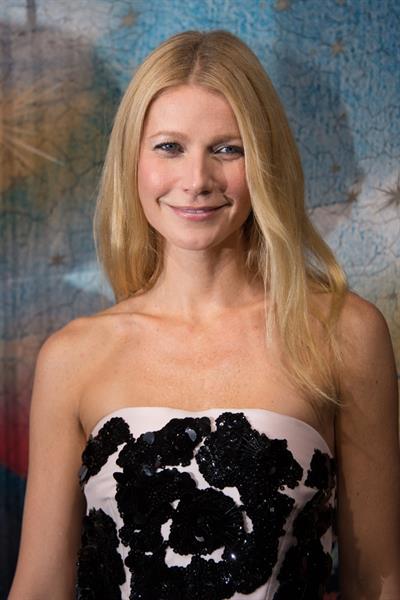 Gwyneth Paltrow Printemps Christmas Decorations Inauguration In Paris -- Nov. 7, 2013 