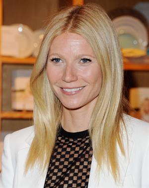 Gwyneth Paltrow Book signing at Williams-Sonoma in Beverly Hills on Apr. 5, 2013 