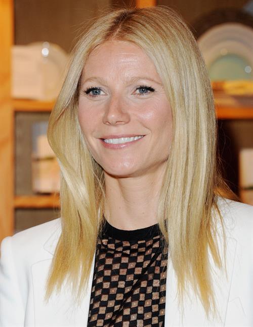 Gwyneth Paltrow Book signing at Williams-Sonoma in Beverly Hills on Apr. 5, 2013 