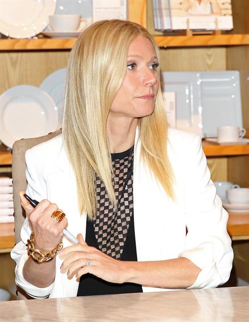 Gwyneth Paltrow Book signing at Williams-Sonoma in Beverly Hills on Apr. 5, 2013 