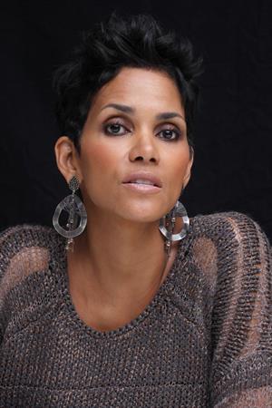 Halle Berry - Cloud Atlas Press Conference At The Beverly Hills Hotel 2012