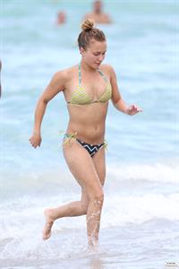 Hayden Panettiere - Bikini candids in Miami 9/1/13