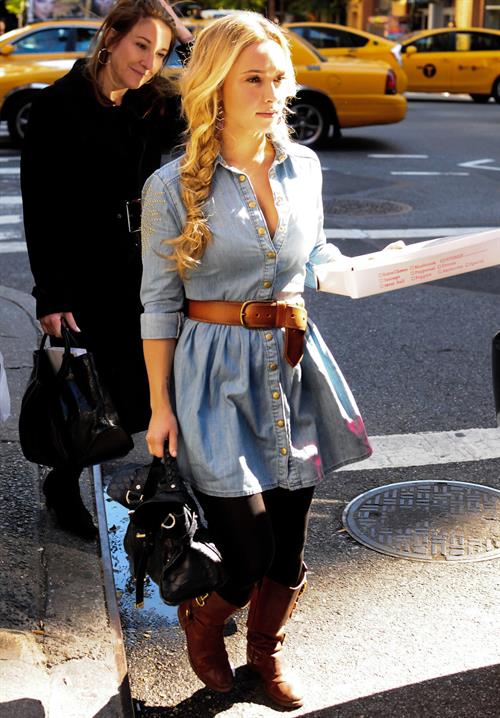 Hayden Panettiere out and about in NY 10/16/12 
