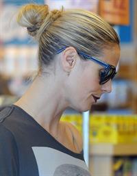 Heidi Klum Grocery shopping in Brentwood