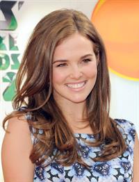 Zoey Deutch 25th annual Kids Choice Awards 3/31/12 