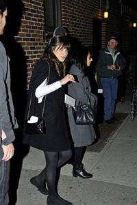 Zooey Deschanel Stops by Late Show with David Letterman in New York (November 15, 2012) 