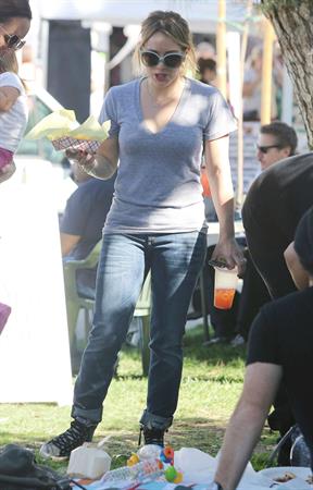Hilary Duff – Farmers Market in Studio City 11/10/13  