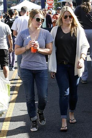 Hilary Duff – Farmers Market in Studio City 11/10/13  