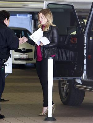 Hilary Duff Heads to a meeting in Beverly Hills,Feb 14,2013 