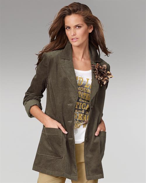 Izabel Goulart Newport News 