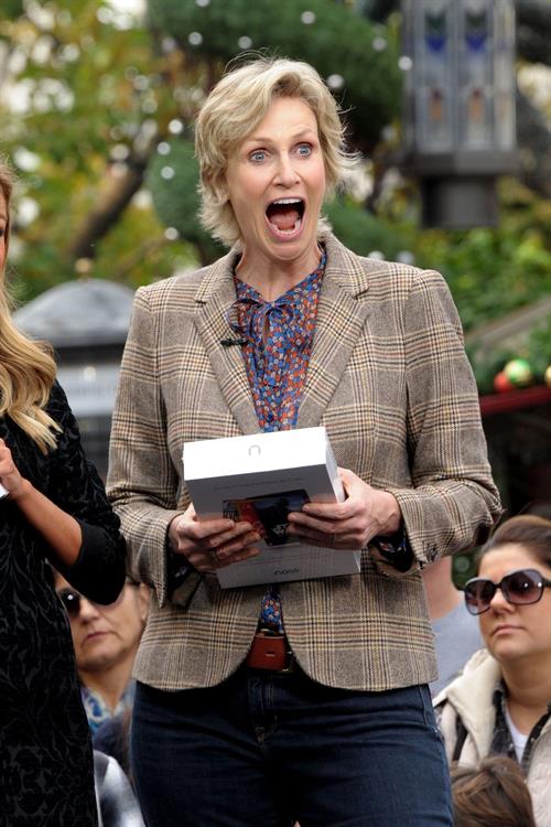 Jane Lynch Visits 'Etra' at The Grove in Los Angeles (December 4, 2012) 